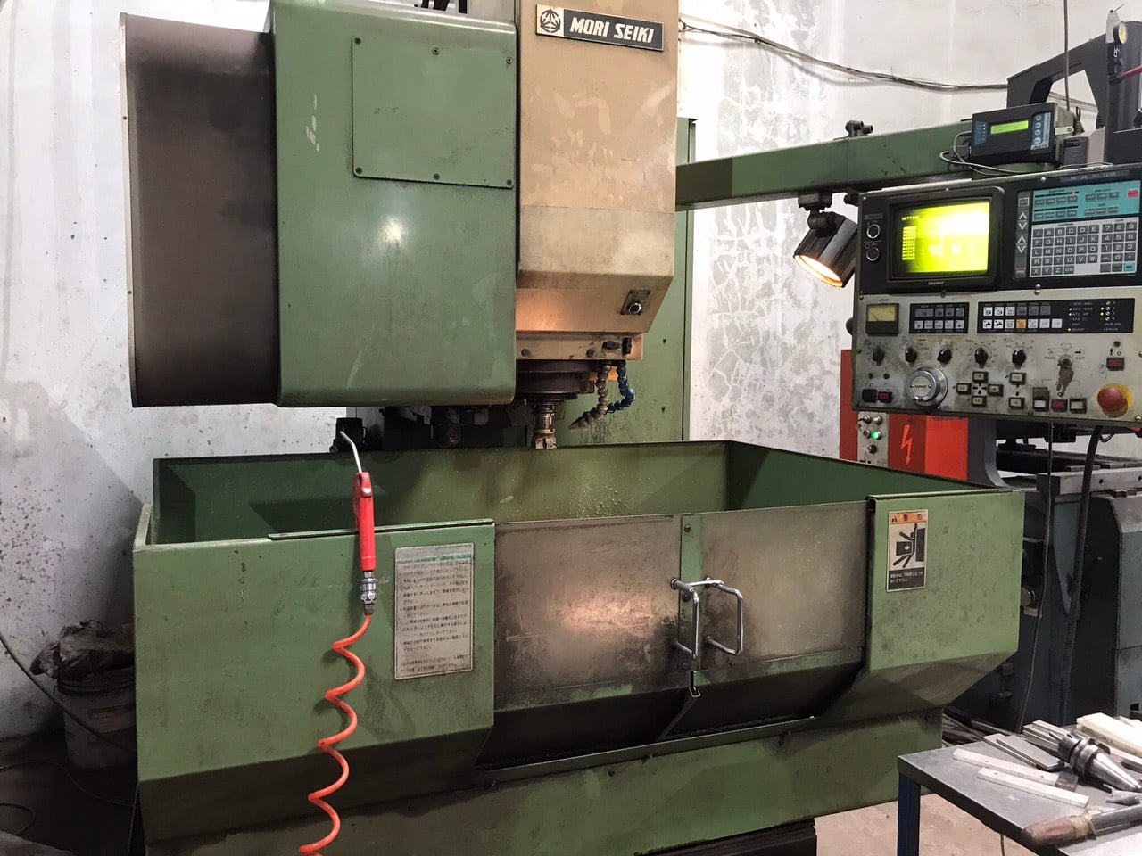 CNC milling machine